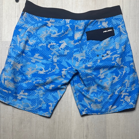 Pelagic Swim Trunks Mens xxl Blue Digital Camo Hydro Lite Board Shorts  (AE26) - Picture 1 of 4